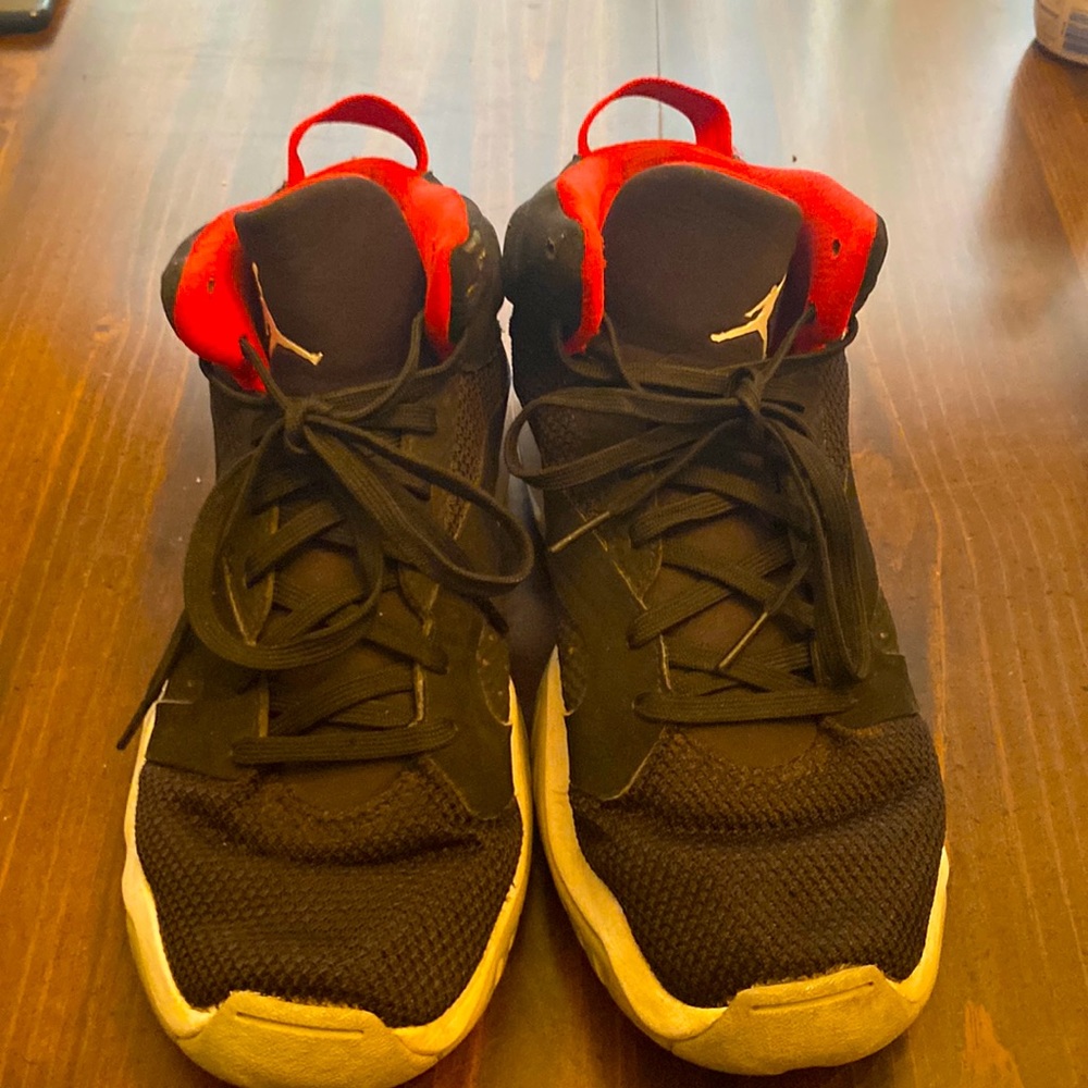 Air Jordan men size 11 retro
